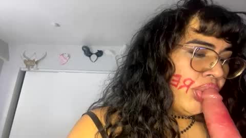 Snapshot of latinatgirldoll chatting on January 17, 2025, 3:53 pm latinatgirldoll online show from January 17, 2025, 3:53 pm