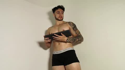 Snapshot of latinboyvip_ chatting on July 17, 2026, 3:50 pm LatinBoyVIP Colombian online show from July 17, 2026, 3:50 pm