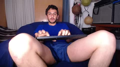 Snapshot of latincurious0 chatting on September 30, 2025, 3:00 am Juanito online show from September 30, 2025, 3:00 am