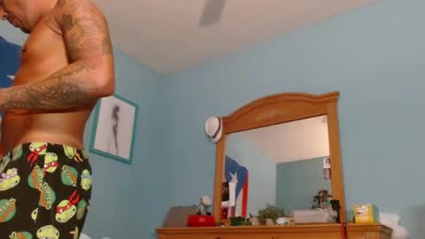 Snapshot of latinfyre chatting on October 7, 2025, 11:02 pm Chris online show from October 7, 2025, 11:02 pm