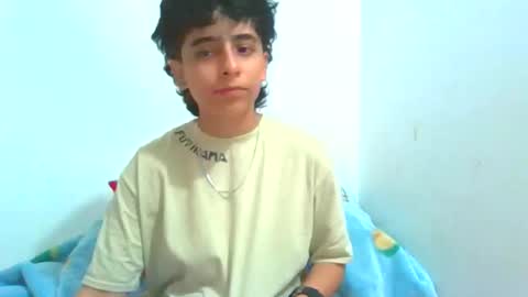 latinheatx22 online show from April 16, 2026, 10:23 pm