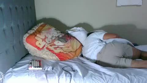 latinincognito online show from November 7, 2025, 6:57 am