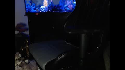 Snapshot of latinlover513 chatting on February 6, 2025, 12:48 pm latinlover513 online show from February 6, 2025, 12:48 pm