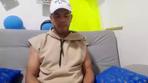 latinmartin254 online show from October 12, 2025, 2:16 pm