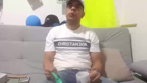 latinmartin254 online show from October 26, 2025, 4:18 am