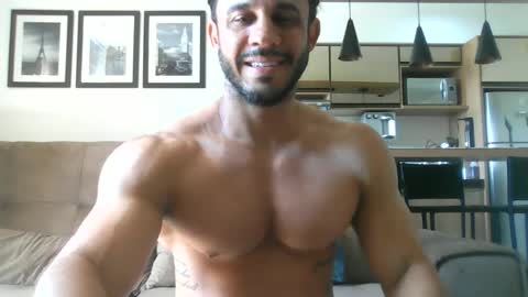Snapshot of latino_rodri chatting on June 16, 2026, 4:09 pm latino_rodri online show from June 16, 2026, 4:09 pm