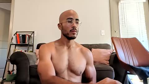 Snapshot of latinomixedbbc chatting on November 7, 2025, 4:40 pm latinomixedbbc online show from November 7, 2025, 4:40 pm