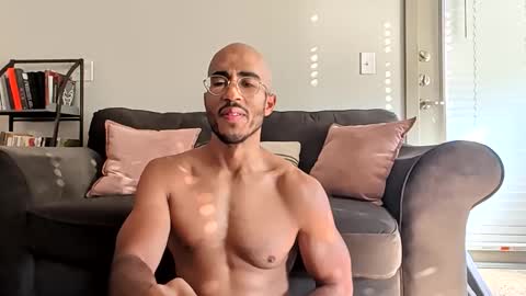 Snapshot of latinomixedbbc chatting on November 10, 2025, 3:00 pm latinomixedbbc online show from November 10, 2025, 3:00 pm