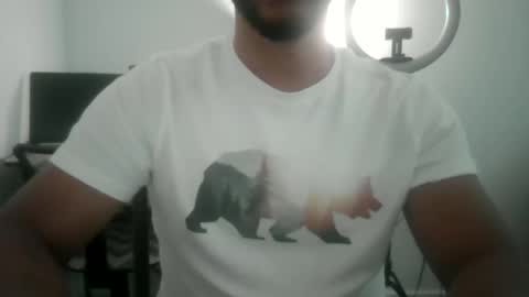 latinromeo1a online show from September 19, 2025, 3:02 pm