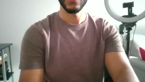 latinromeo1a online show from November 25, 2025, 3:01 pm