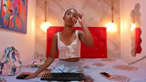 latins lovers20 online show from December 2, 2024, 5:59 pm