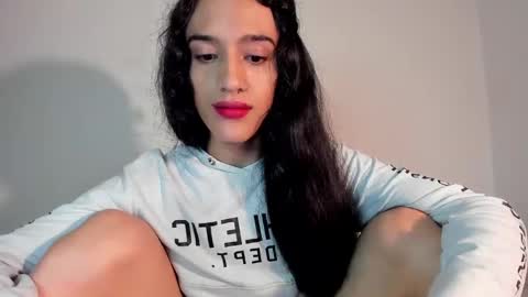 Snapshot of latinsecretfantasy chatting on February 24, 2025, 11:54 am latinsecretfantasy online show from February 24, 2025, 11:54 am