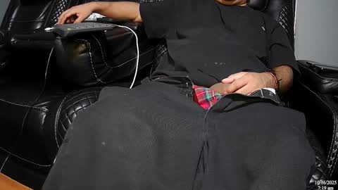 Nico online show from October 16, 2025, 12:17 pm