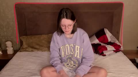 latoriacosner online show from January 9, 2026, 4:15 am