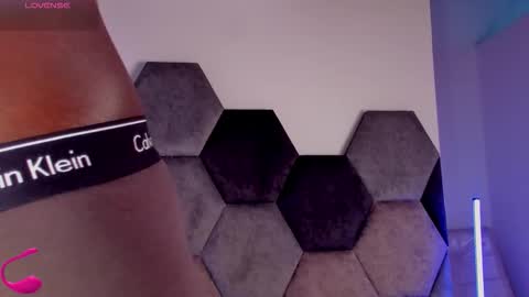 Snapshot of latrellx7 chatting on February 12, 2026, 4:07 am LEANDRO online show from February 12, 2026, 4:07 am