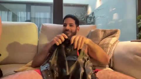 Snapshot of lauetalau chatting on March 15, 2026, 6:30 am Lau online show from March 15, 2026, 6:30 am