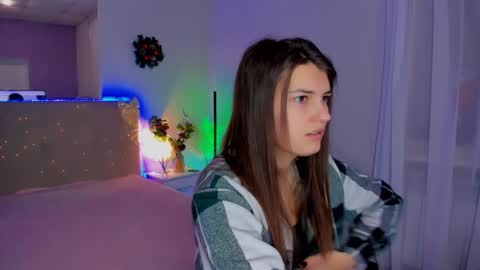 Snapshot of laura__leee chatting on January 17, 2026, 6:07 am Laura online show from January 17, 2026, 6:07 am