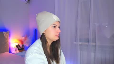 Snapshot of laura__leee chatting on February 17, 2026, 6:32 am Laura online show from February 17, 2026, 6:32 am