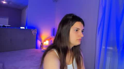 Laura online show from May 25, 2026, 5:02 am