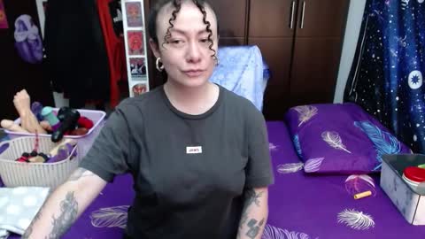  Wen  online show from October 18, 2025, 7:03 pm