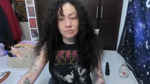 Snapshot of laura_anal_ chatting on April 22, 2026, 3:24 pm Wen online show from April 22, 2026, 3:24 pm
