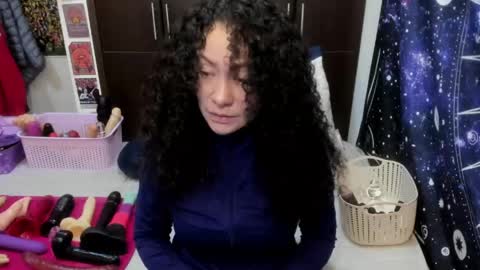 Snapshot of laura_anal_ chatting on April 24, 2026, 6:43 pm Wen online show from April 24, 2026, 6:43 pm