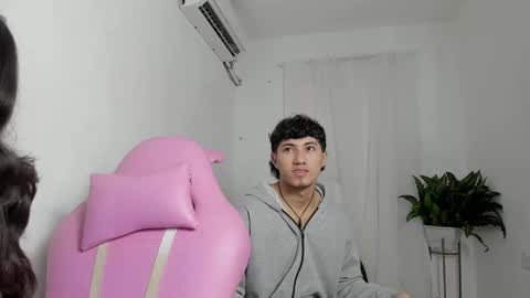 laura_and_kevin online show from January 10, 2026, 7:48 pm