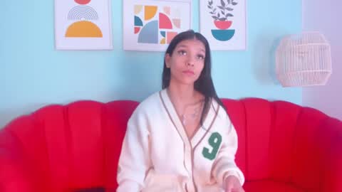 Snapshot of laura_aristizabal_19 chatting on December 6, 2024, 12:49 pm Laura online show from December 6, 2024, 12:49 pm