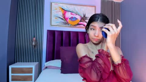 Snapshot of laura_aristizabal_19 chatting on December 21, 2024, 1:53 pm Laura online show from December 21, 2024, 1:53 pm