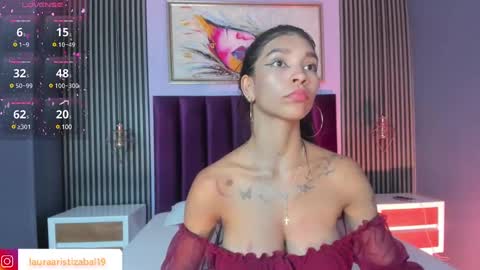 Snapshot of laura_aristizabal_19 chatting on January 30, 2025, 7:26 pm Laura online show from January 30, 2025, 7:26 pm