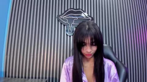 Snapshot of laura_aristizabal_19 chatting on February 3, 2025, 4:20 pm Laura online show from February 3, 2025, 4:20 pm