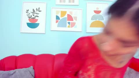 Snapshot of laura_aristizabal_19 chatting on February 21, 2025, 12:50 pm Laura online show from February 21, 2025, 12:50 pm