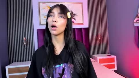 Snapshot of laura_aristizabal_19 chatting on March 12, 2025, 4:13 pm Laura online show from March 12, 2025, 4:13 pm