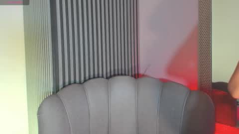 Snapshot of laura_aristizabal_19 chatting on October 10, 2025, 11:31 am Laura online show from October 10, 2025, 11:31 am