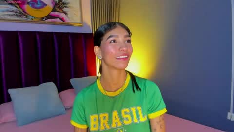 Laura online show from April 16, 2026, 12:39 pm