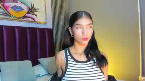 Snapshot of laura_aristizabal_19 chatting on June 16, 2026, 11:57 am Laura online show from June 16, 2026, 11:57 am