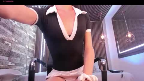 Snapshot of laura_camila4 chatting on September 21, 2025, 1:51 am laura_camila4 online show from September 21, 2025, 1:51 am