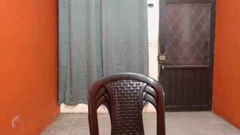 Snapshot of laura_craizy chatting on February 9, 2025, 4:46 am CALL ME LOVE LAURA online show from February 9, 2025, 4:46 am