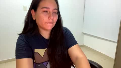 laura online show from October 14, 2025, 12:11 am