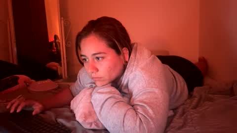 laura online show from April 6, 2026, 4:46 am