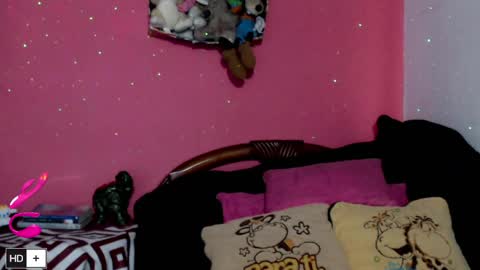 weedcam Curly Laura OF    online show from April 25, 2026, 3:09 pm