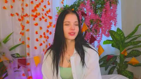 laura online show from November 10, 2025, 7:40 am