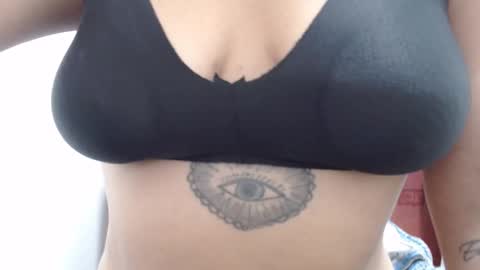 Snapshot of laura_hotyy chatting on September 17, 2025, 2:08 pm Laura online show from September 17, 2025, 2:08 pm