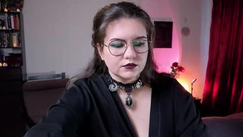Snapshot of laura_karamazov chatting on October 7, 2025, 2:03 pm Miss Laura online show from October 7, 2025, 2:03 pm