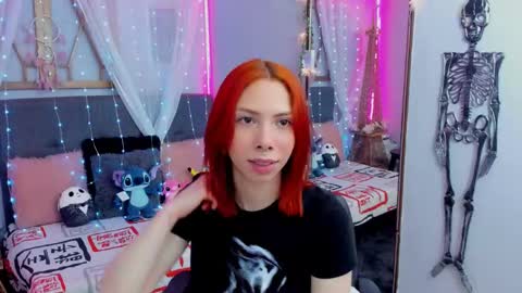 Snapshot of laura_olssen chatting on March 10, 2025, 12:37 pm Kate online show from March 10, 2025, 12:37 pm