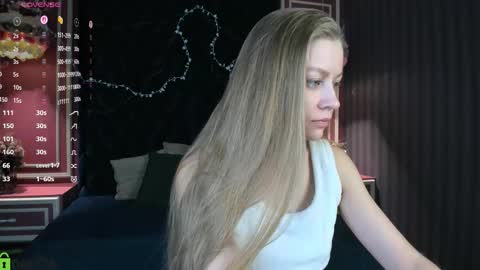 Snapshot of laura_pudd chatting on February 8, 2026, 9:13 am Laura online show from February 8, 2026, 9:13 am