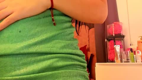 Snapshot of laura_soe chatting on February 13, 2026, 3:41 pm LAURA SOE online show from February 13, 2026, 3:41 pm