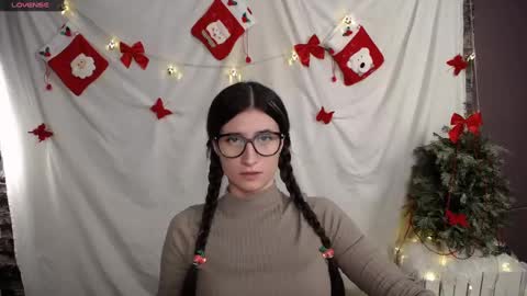 Laura online show from December 12, 2024, 12:01 pm