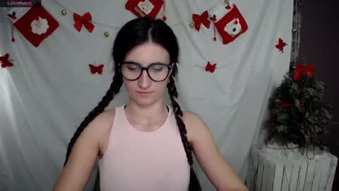 Laura online show from December 23, 2024, 9:05 am