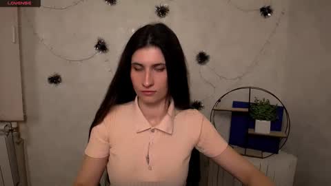 Laura online show from March 2, 2026, 11:06 am